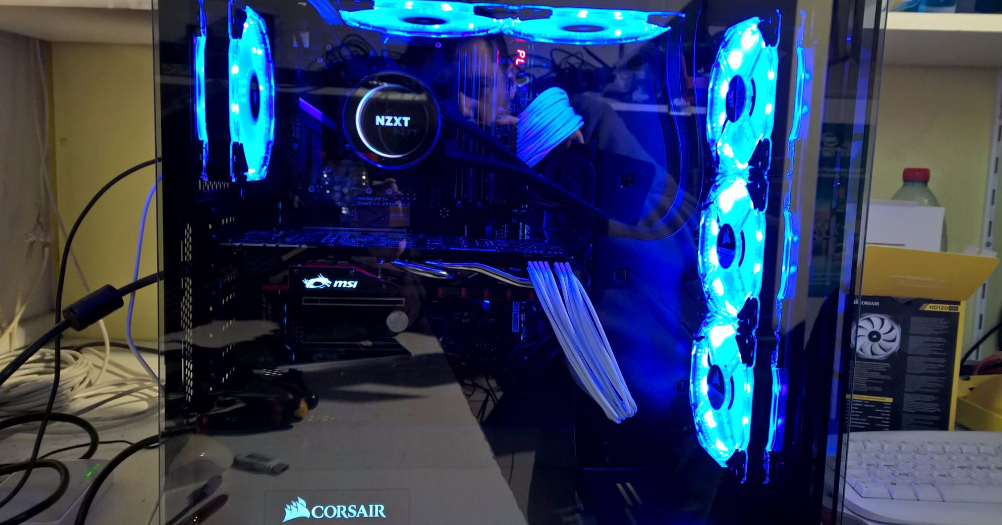 Corsair 570x, Corsair RGB